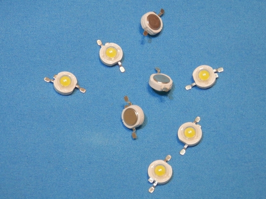 620nm - 620nm - 630nm - 660nm 빨간색 1W 고성능은 빛냈던 다이오드 60-70LM를 지도했습니다